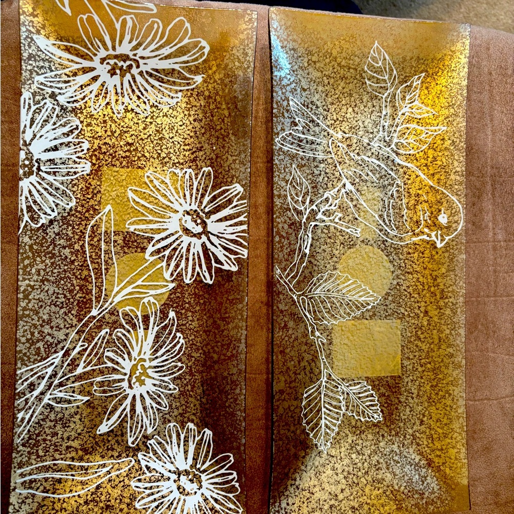 2 Gold and White Decorative Plates NWT